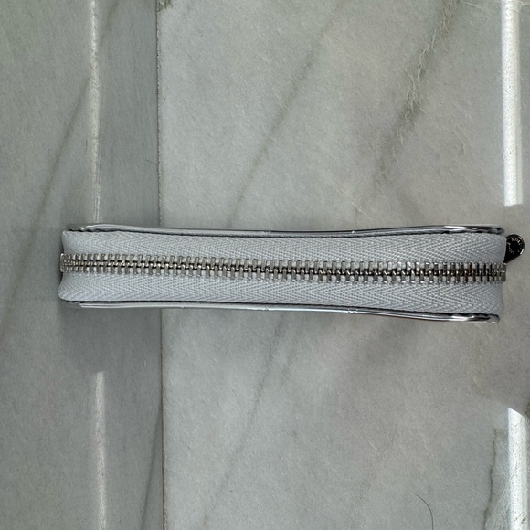 Louis Vuitton Monogram Mirror Zippy Coin Purse Silver - Picture 4 of 9